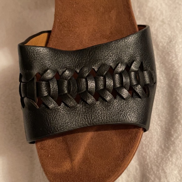 FOOT BEDS SZ 9 WOODEN HEELED SANDAL NWOT - Picture 6 of 12